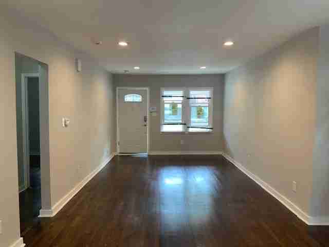 16853 Stoepel living room .jpg